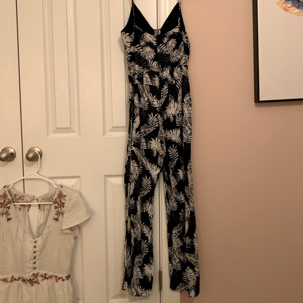 Black and White Floral Pantsuit